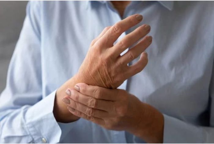 Neuropathy Relief Miami. Efectos secundarios desconocidos de la neuropatía periférica inducida por quimioterapia. La neuropatía periférica inducida por quimioterapia (CIPN) es un efecto secundario común del tratamiento del cáncer.